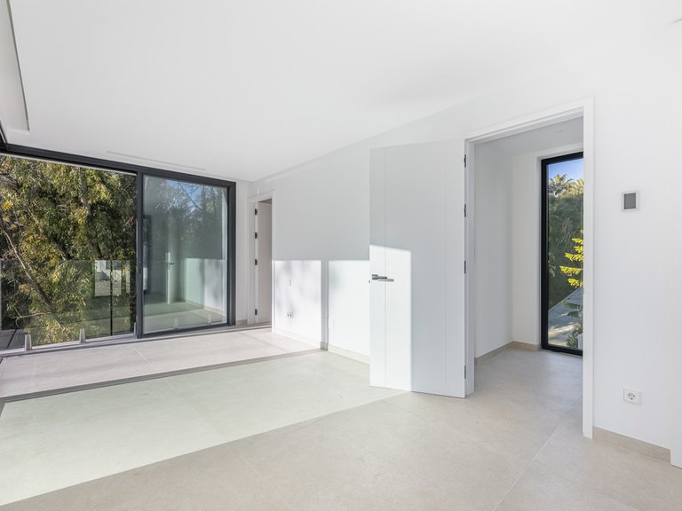 Villa for Sale in Sotogrande Alto, Cadiz 21