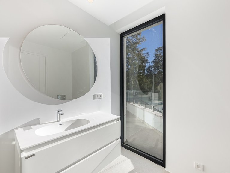 Villa for Sale in Sotogrande Alto, Cadiz 25