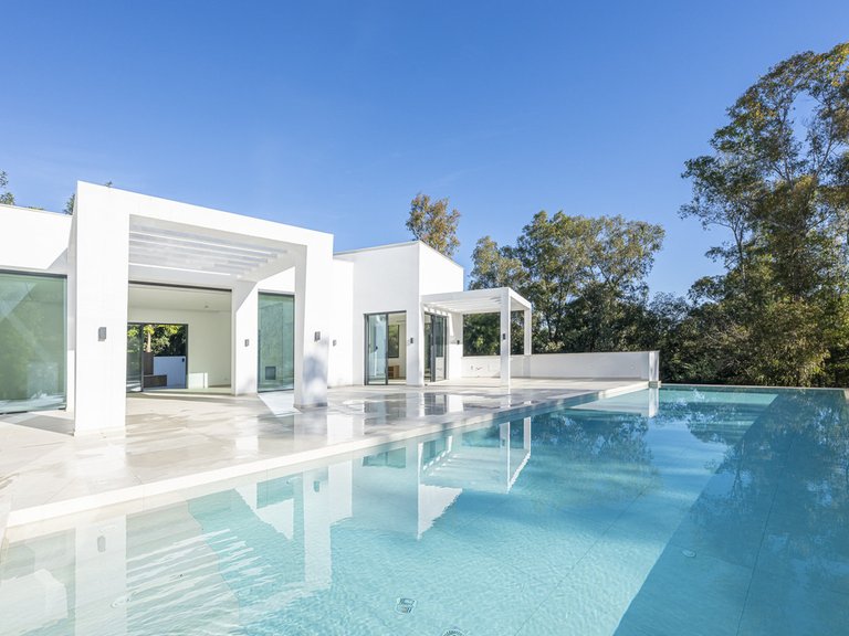 Villa for Sale in Sotogrande Alto, Cadiz 4
