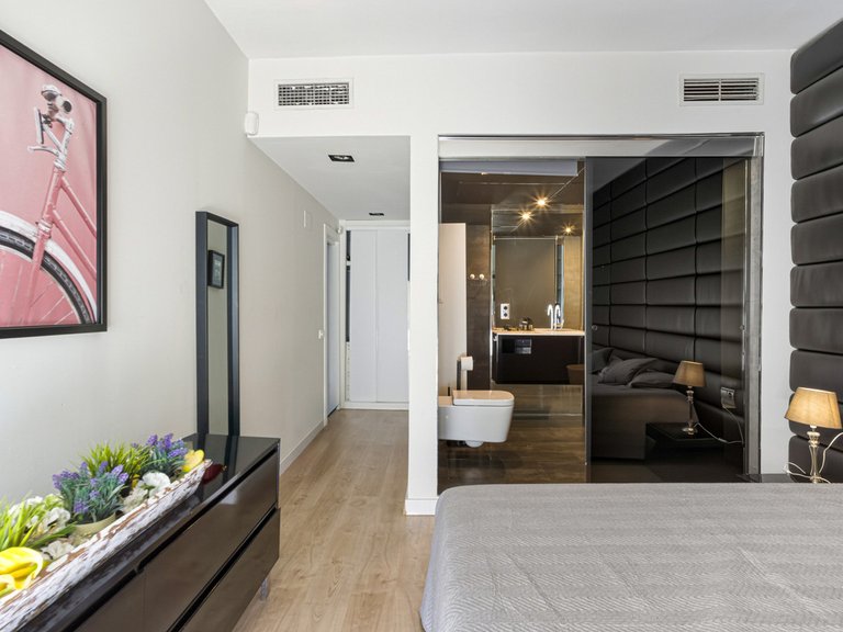 Apartment for Sale in Puerto Banús, Malaga 11