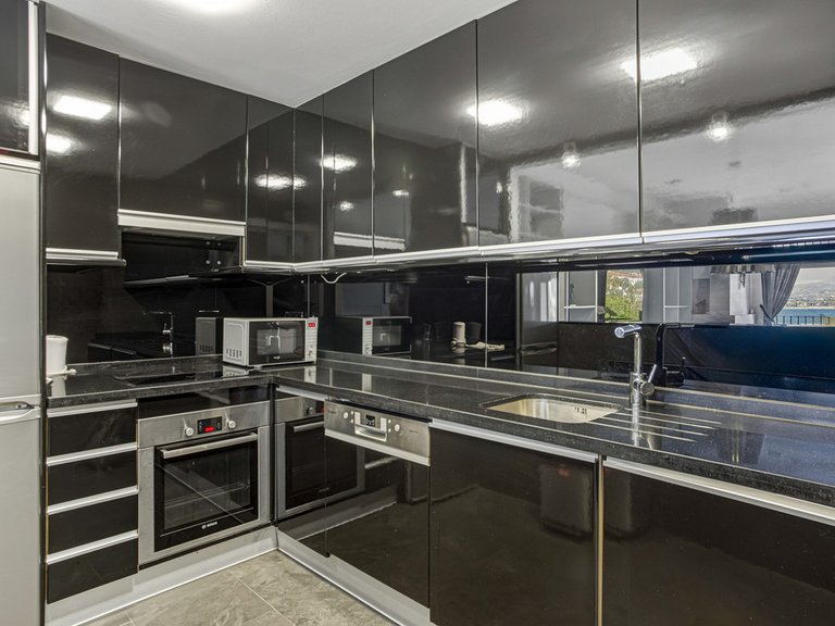 Apartment for Sale in Puerto Banús, Malaga 7
