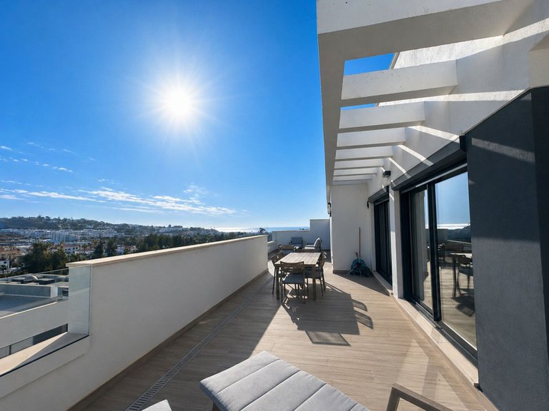 Apartment for Sale in La Cala De Mijas, Malaga 1