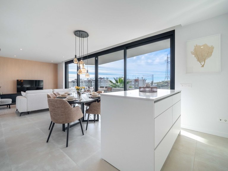 Apartment for Sale in Fuengirola, Malaga 1