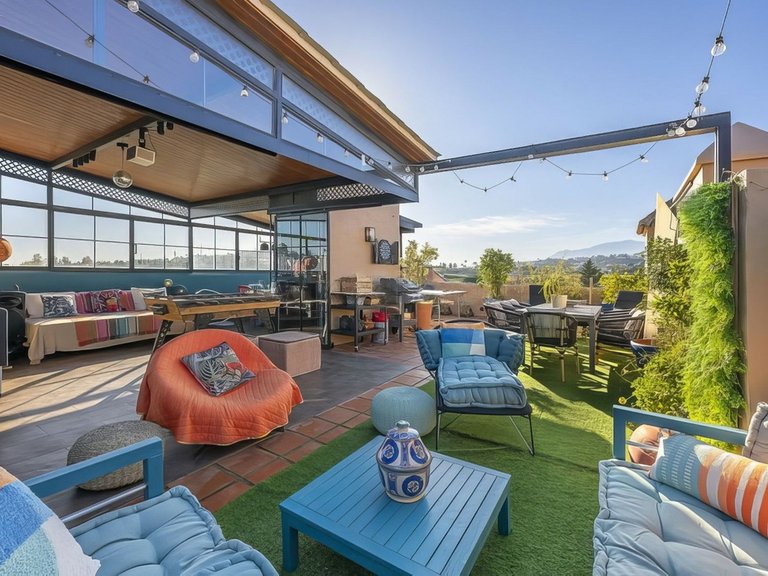 Penthouse for Sale in Estepona, Malaga 1