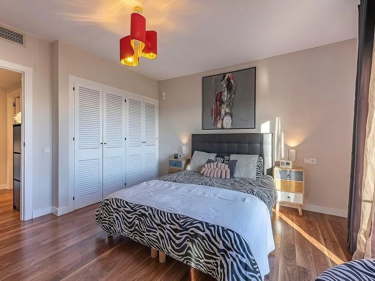 Penthouse for Sale in Estepona, Malaga 11