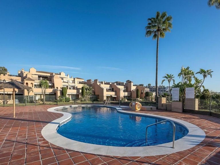 Penthouse for Sale in Estepona, Malaga 2