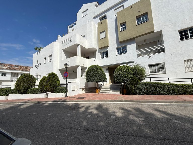 Apartment for Sale in Nueva Andalucía, Malaga 2