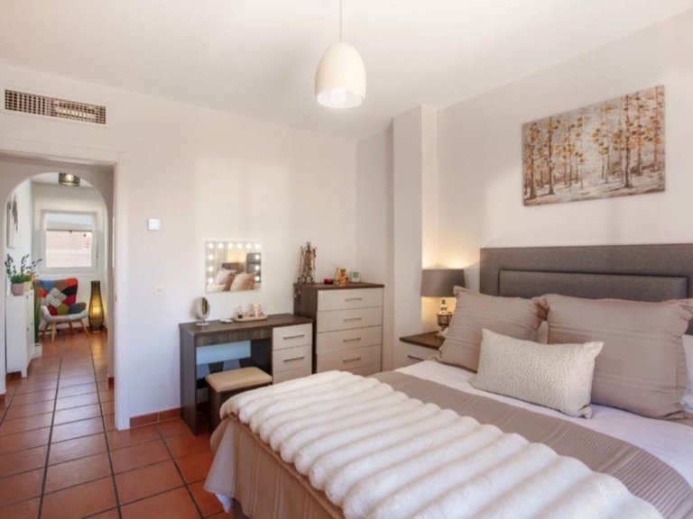 Villa for Sale in San Luis De Sabinillas, Malaga 10