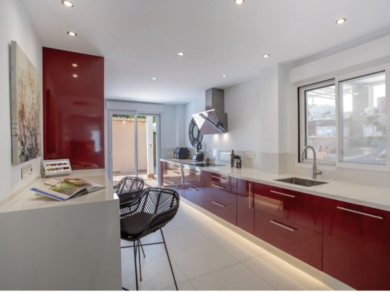 Villa for Sale in San Luis De Sabinillas, Malaga 22