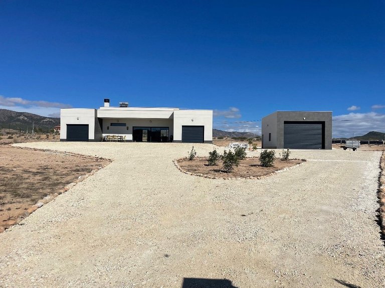 Villa for Sale in Pinoso, Alicante 11