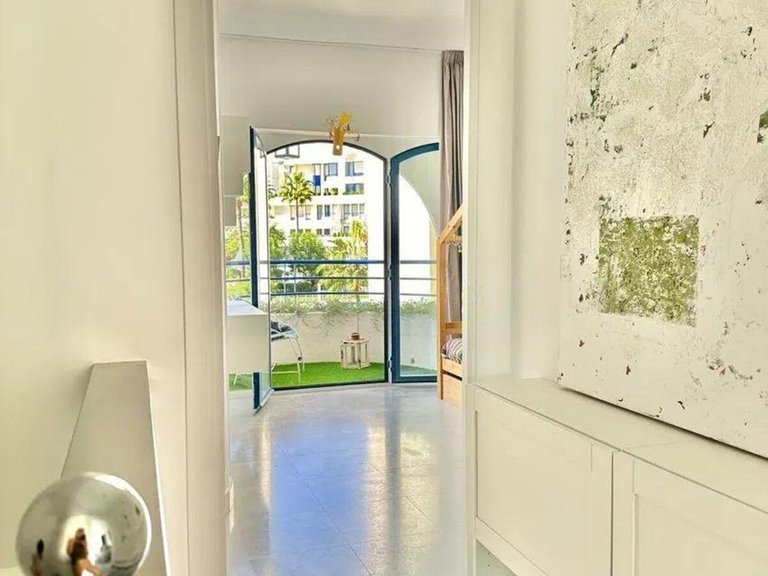 Apartment for Sale in The Golden Mile, Malaga 16