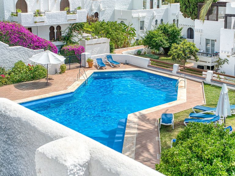 Villa for Sale in Nueva Andalucía, Malaga 13