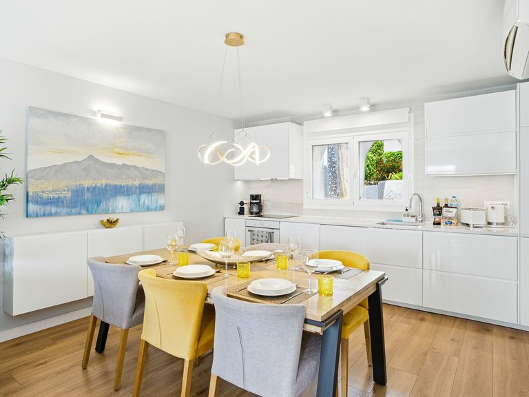 Villa for Sale in Nueva Andalucía, Malaga 14