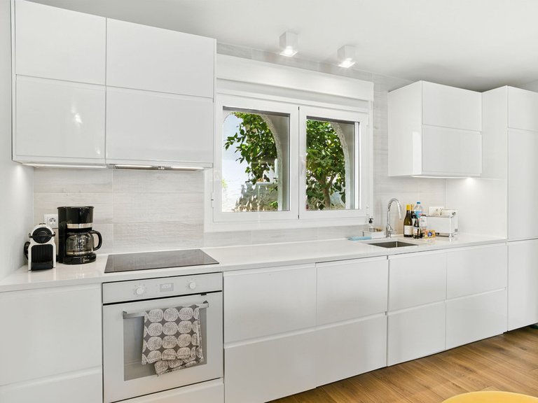 Villa for Sale in Nueva Andalucía, Malaga 16