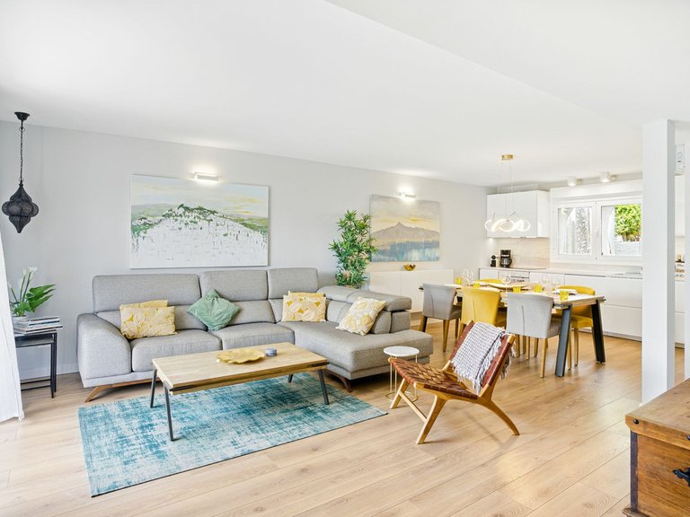Villa for Sale in Nueva Andalucía, Malaga 18