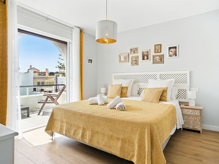 Villa for Sale in Nueva Andalucía, Malaga 29