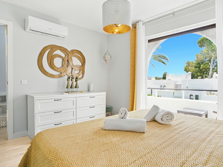 Villa for Sale in Nueva Andalucía, Malaga 30