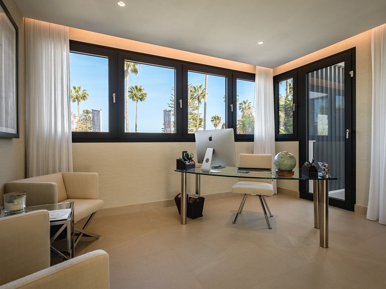 Villa for Sale in Sotogrande Costa, Cadiz 30