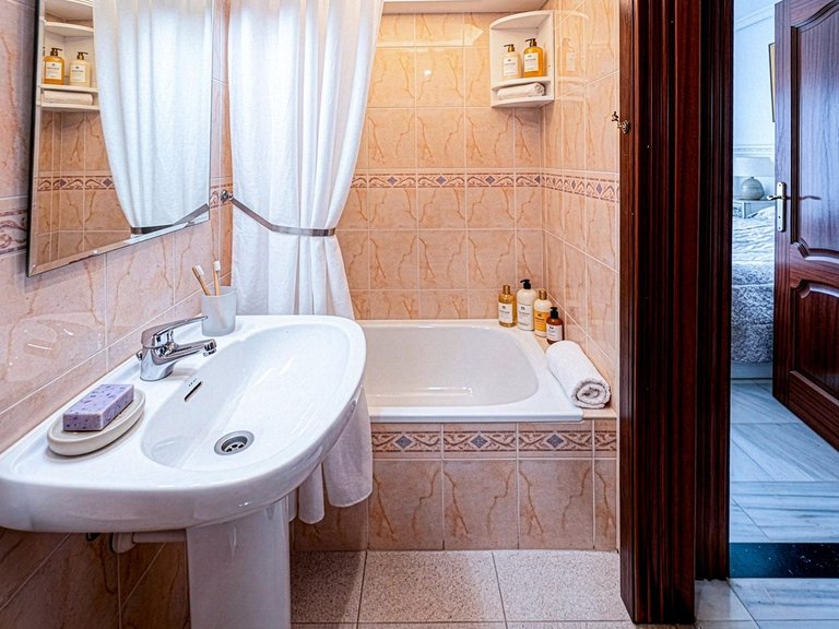 Apartment for Sale in Málaga, Malaga 17