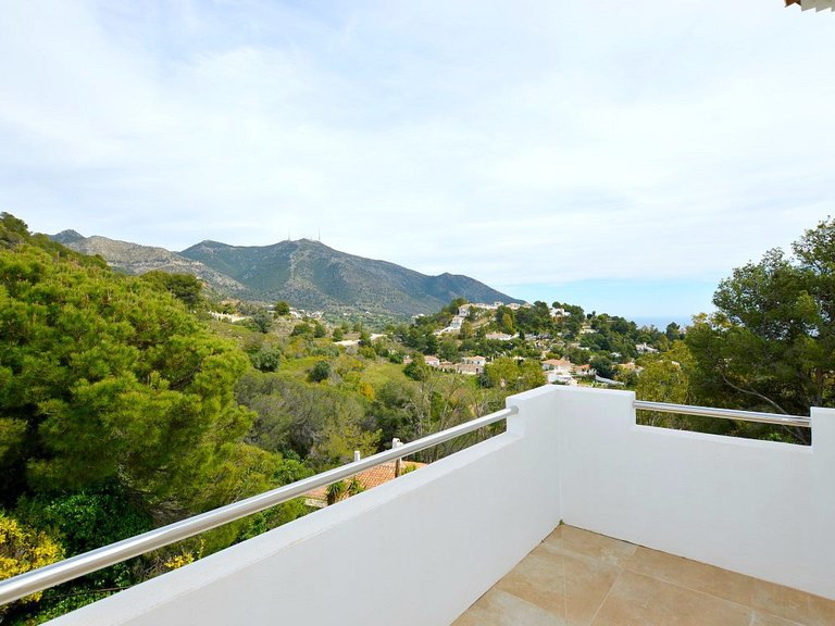 Villa for Sale in Mijas Costa, Malaga 22