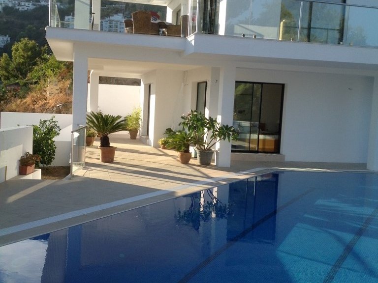 Villa for Sale in Mijas Costa, Malaga 26