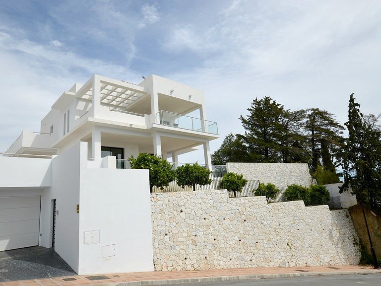 Villa for Sale in Mijas Costa, Malaga 3