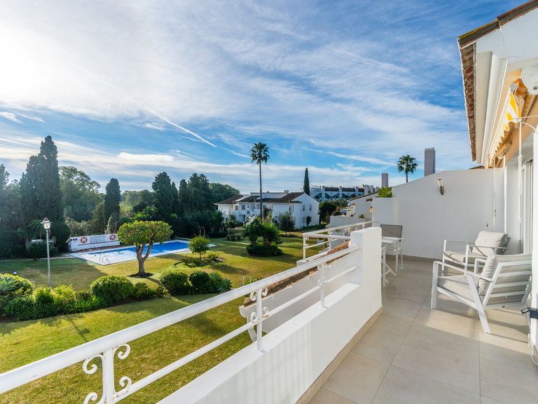 Apartment for Sale in El Paraiso, Malaga 19