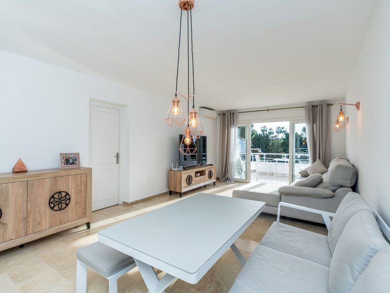 Apartment for Sale in El Paraiso, Malaga 21