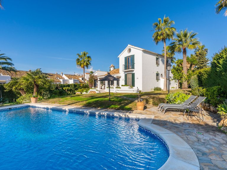 Apartment for Sale in Costa del Sol Diana Park, Malaga 1