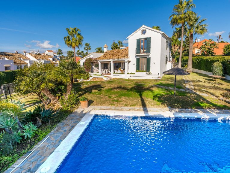 Villa for Sale in Costa del Sol Diana Park, Malaga 32