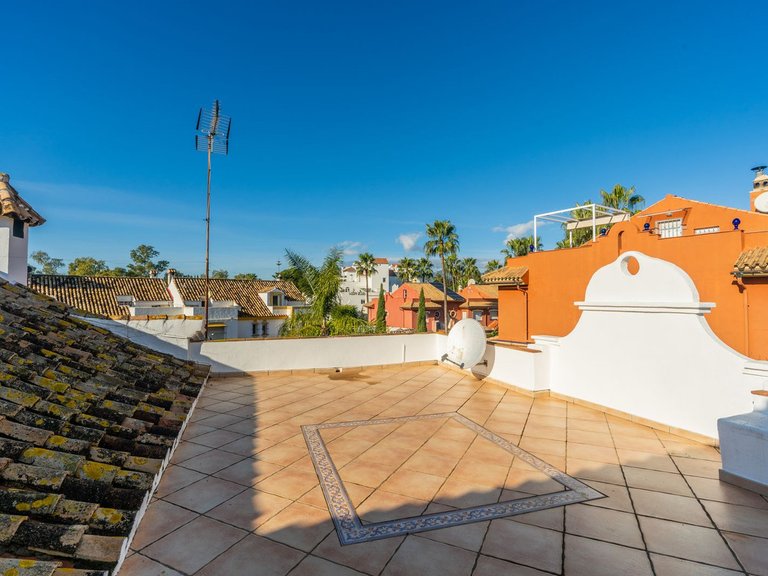 Apartment for Sale in Costa del Sol Diana Park, Malaga 35