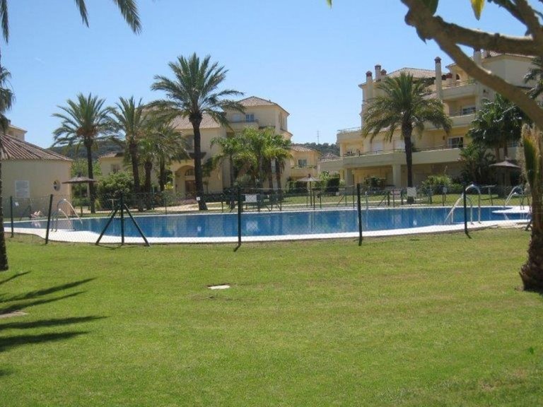 Apartment for Sale in San Roque Club, Cadiz 3