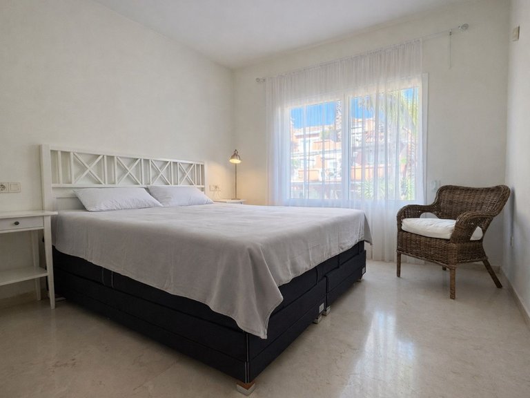 Apartment for Sale in New Golden Mile, Malaga 7