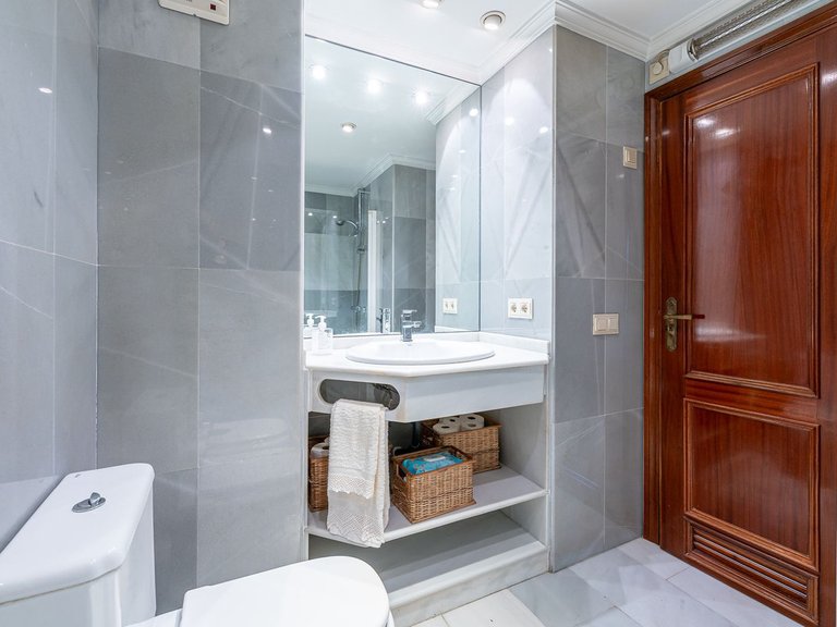 Apartment for Sale in Costa del Sol, Marbella, Malaga 15