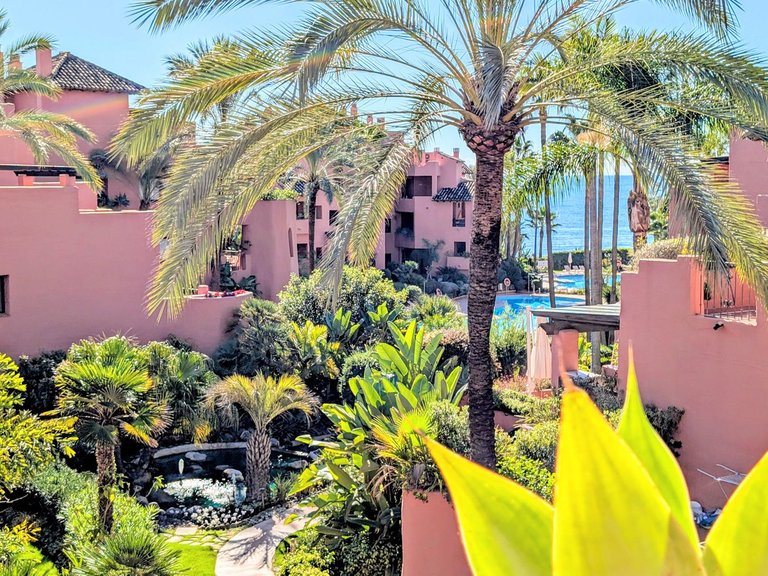 Apartment for Sale in New Golden Mile, Malaga 23