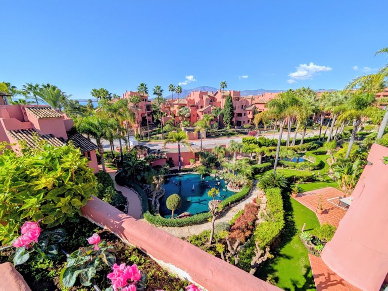 Apartment for Sale in New Golden Mile, Malaga 26