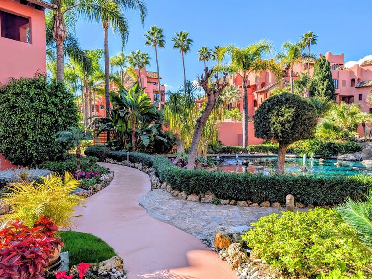 Apartment for Sale in New Golden Mile, Malaga 8