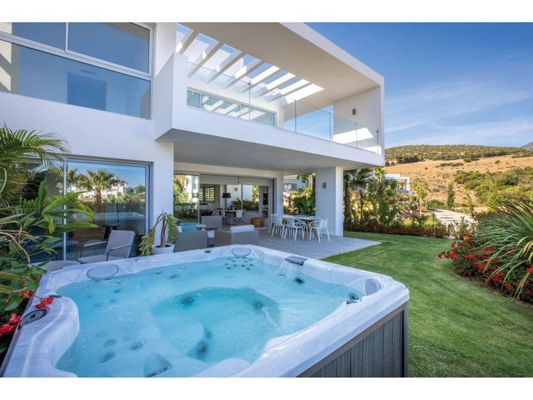 Penthouse for Sale in Casares, Malaga 10