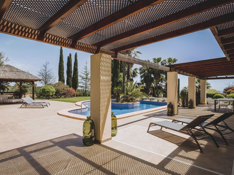 Villa for Sale in Estepona, Malaga 38