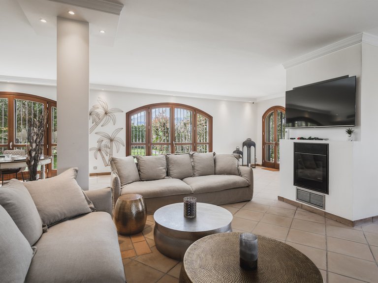 Villa for Sale in Estepona, Malaga 6
