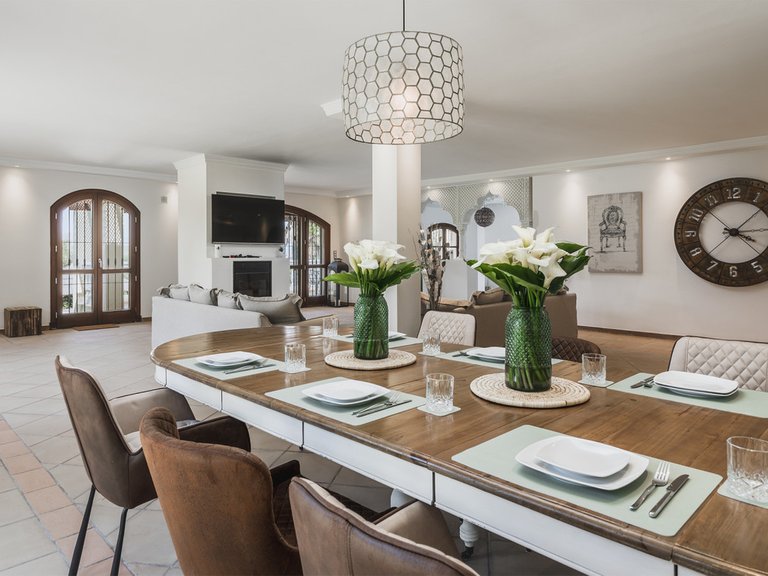 Villa for Sale in Estepona, Malaga 9