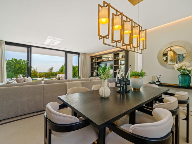 Villa for Sale in Benahavís, Malaga 12