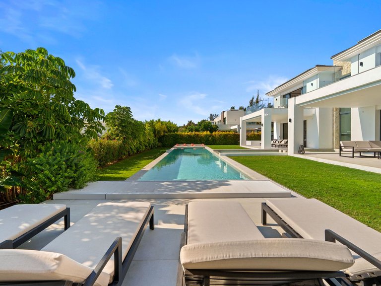 Villa for Sale in Benahavís, Malaga 23