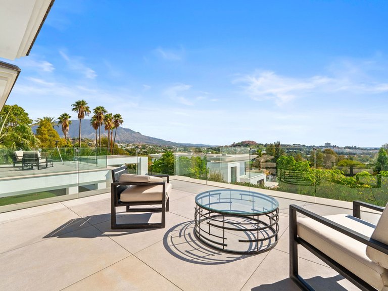 Villa for Sale in Benahavís, Malaga 33