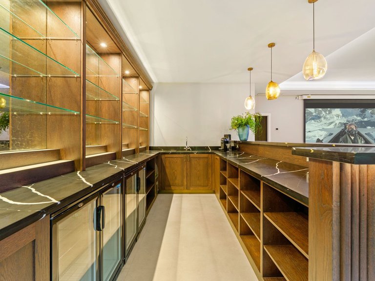 Villa for Sale in Benahavís, Malaga 46