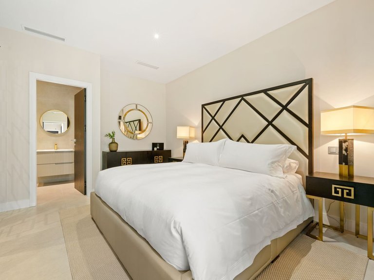 Villa for Sale in Benahavís, Malaga 5