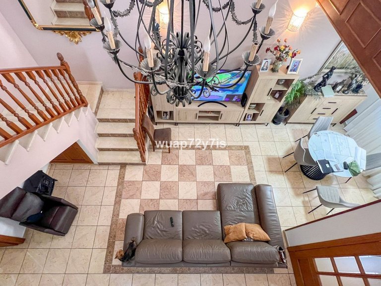Villa for Sale in Estepona, Malaga 1