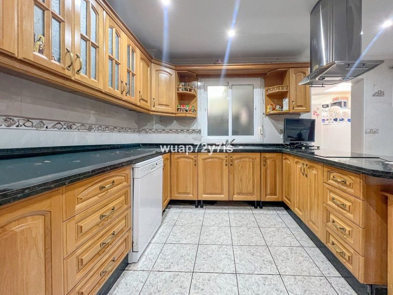Villa for Sale in Estepona, Malaga 10
