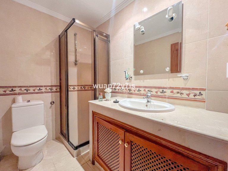 Villa for Sale in Estepona, Malaga 17