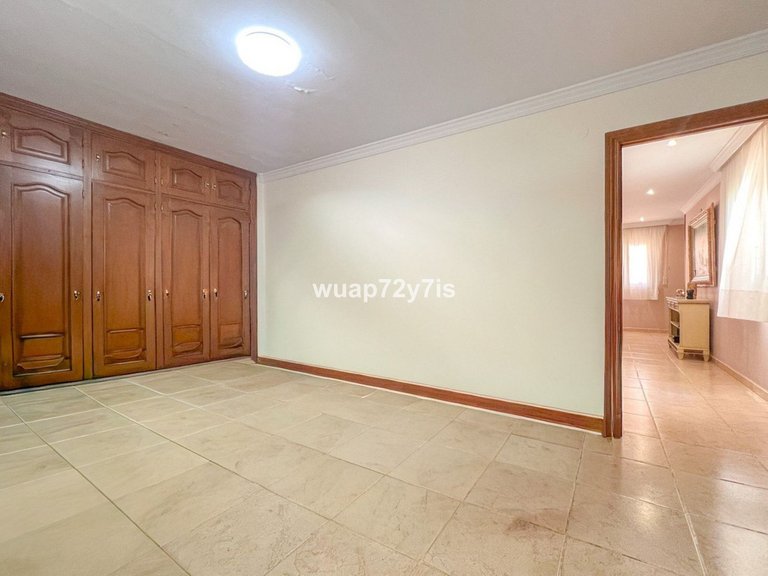 Villa for Sale in Estepona, Malaga 26